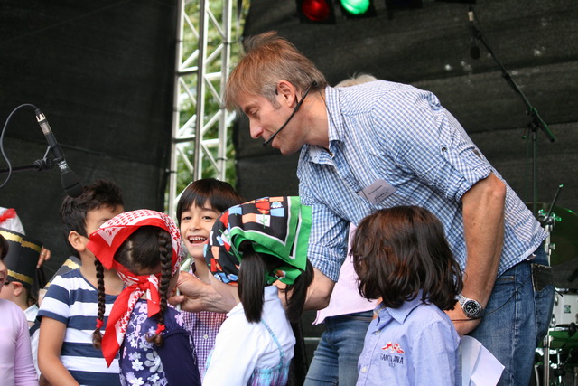 gal/2010/2010 Saitentwist Essen Original Moderation und Kinderbuehne 11.09/2010 Saitentwist 11.09. Moderation Essen Original HIrschlandplat 024.jpg